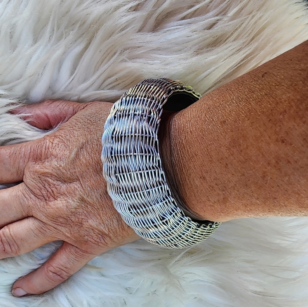 Vintage Large‎ silver Wrap bangle